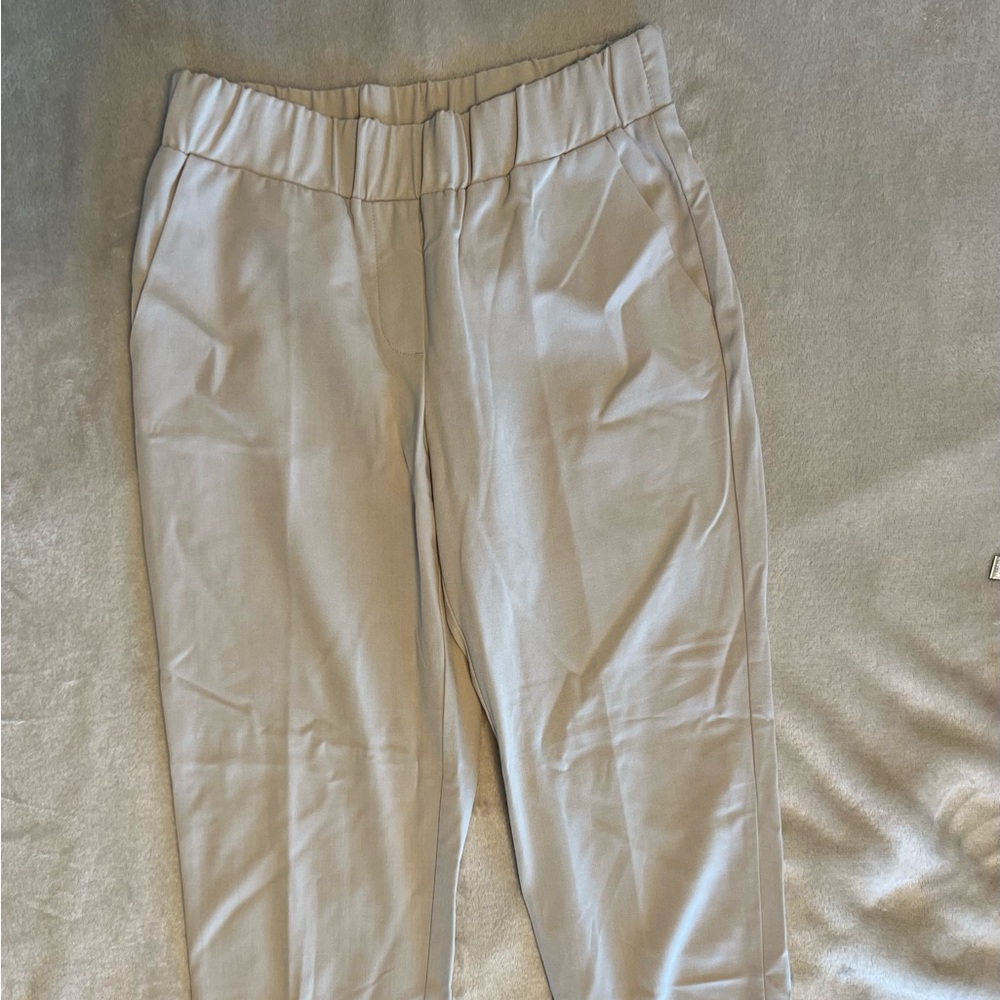Chico’s Women’s Size 00 Ivory Cream  Ankle Pants Pull On Elastic Waist